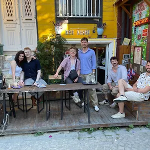 Bed & Breakfast The Local &, Istanbul